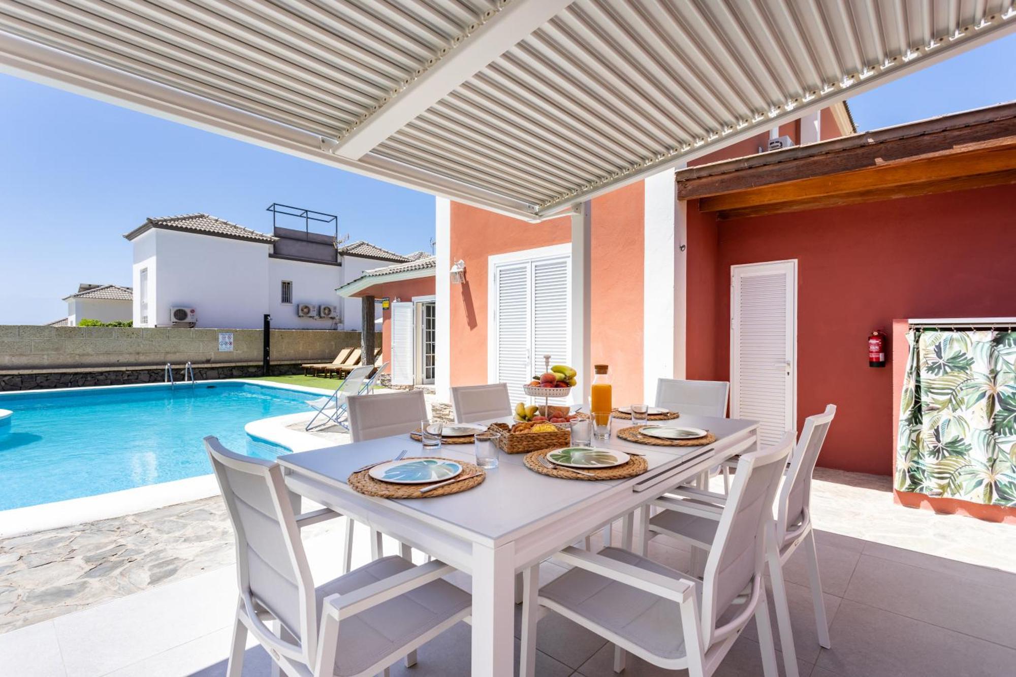 Villa Chloe Costa Adeje Tenerifesummervillas Giant Private Pool 11 Meters Long Costa Adeje (Tenerife) Exterior foto