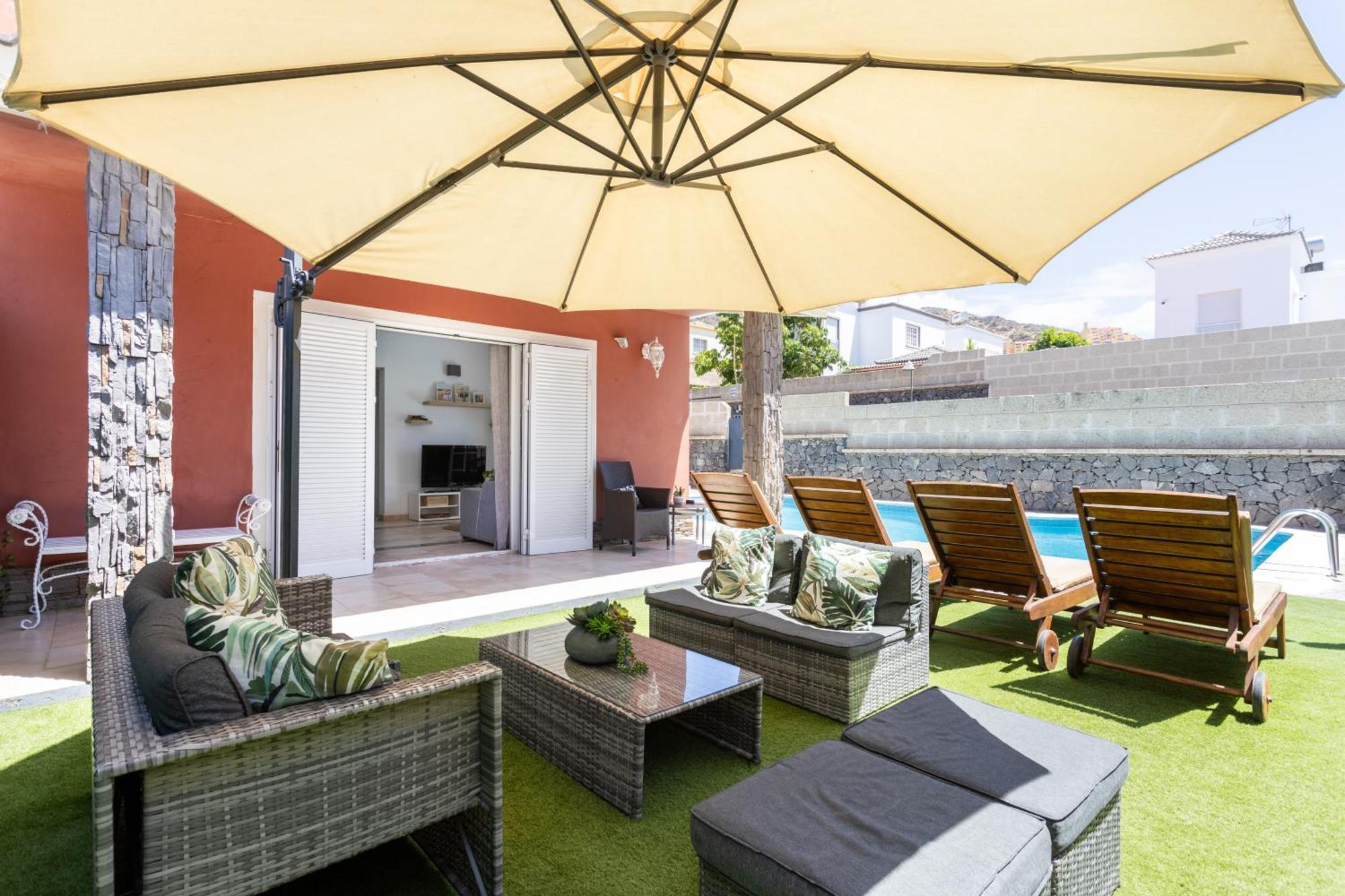 Villa Chloe Costa Adeje Tenerifesummervillas Giant Private Pool 11 Meters Long Costa Adeje (Tenerife) Exterior foto