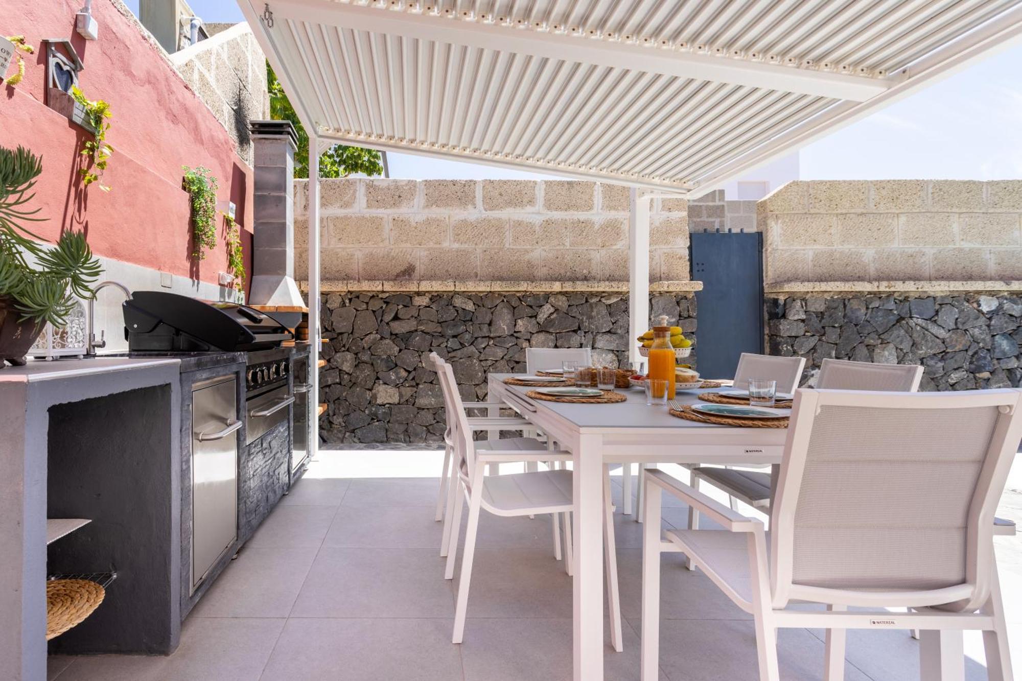 Villa Chloe Costa Adeje Tenerifesummervillas Giant Private Pool 11 Meters Long Costa Adeje (Tenerife) Exterior foto